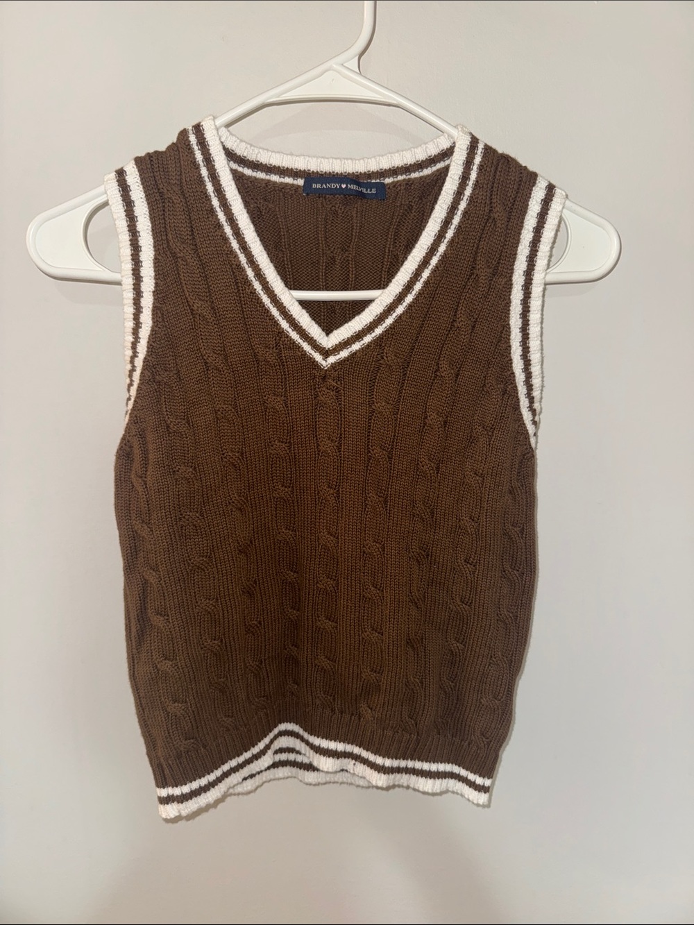 Brandy Melville Brown Cable Knit V-Neck Sweater Vest with White Trim